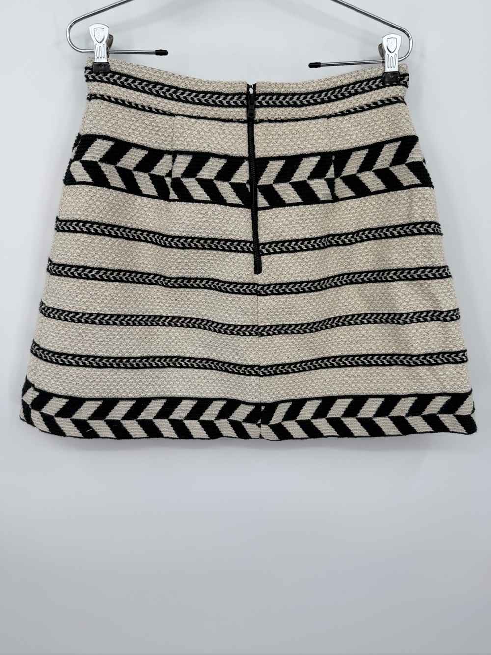 Alice + Olivia Daysi Jacquard A-Line Mini Skirt Cream & Black size 10 - Picture 4 of 7